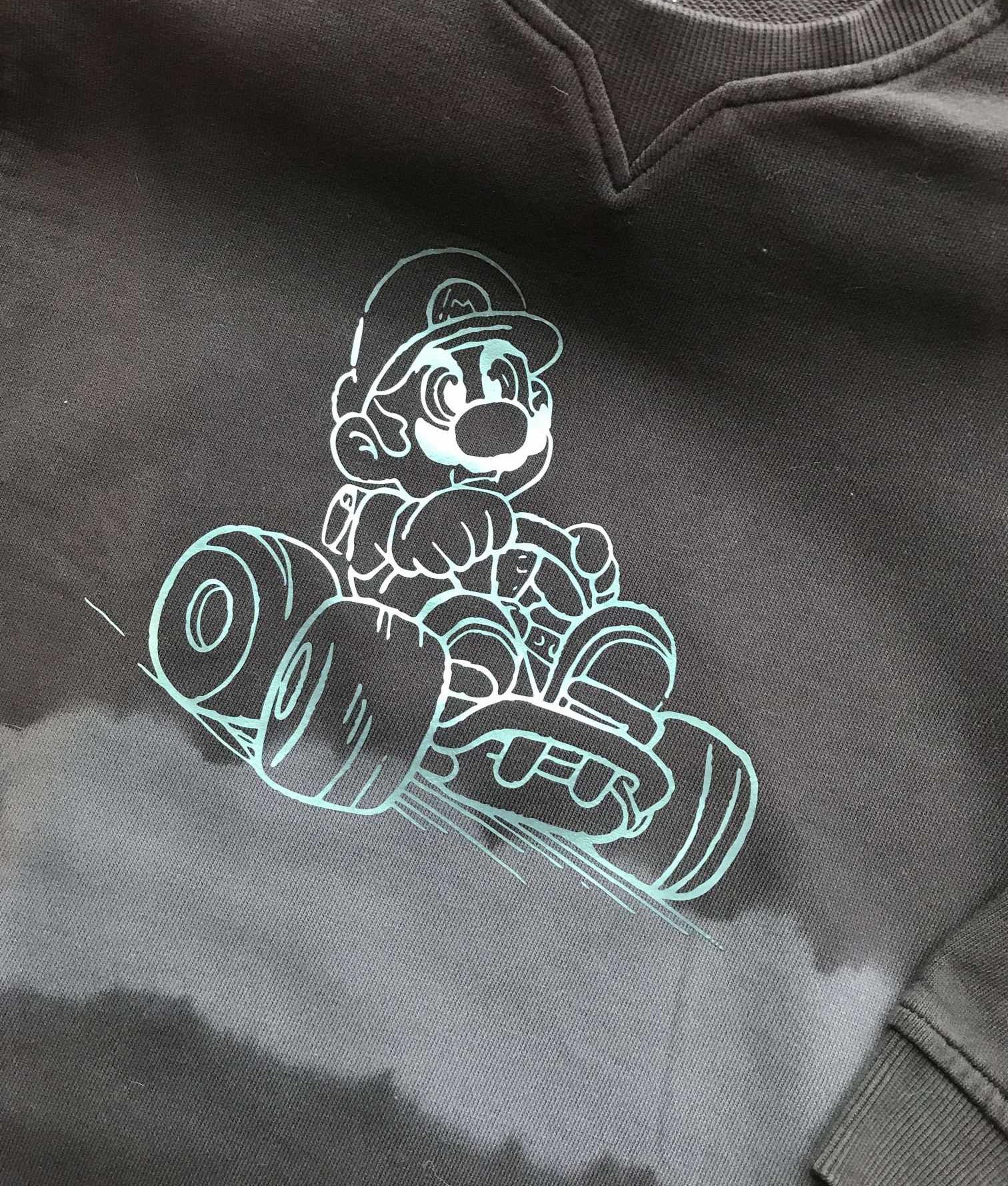 Détail d’un sweat personnalisé par VR Cust’Home
